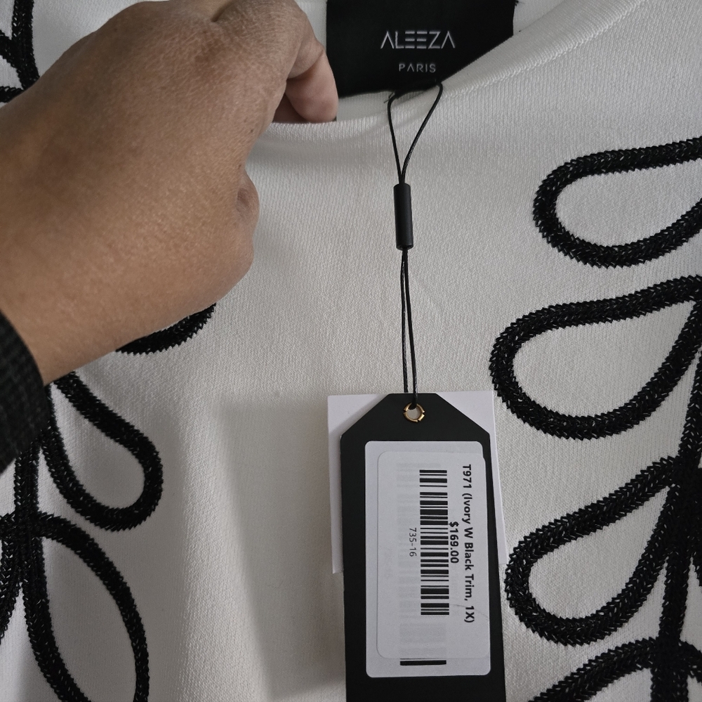 Aleeza Paris White Sweater with Black Leaf Design - Picture 3 of 6